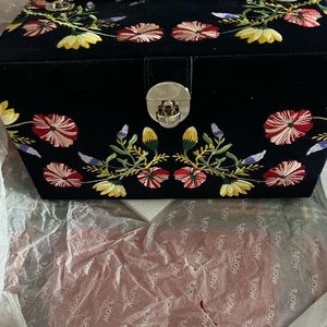 Wolf Zoe Jewellery Box